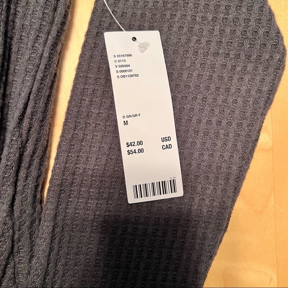 NWT Urban Outfitters Cropped Cardigan Sweater - Picture 4 of 9